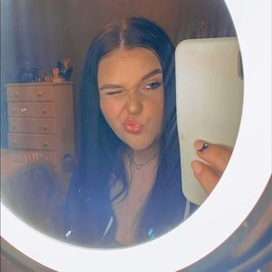 Meet your Posher, Mackenzie